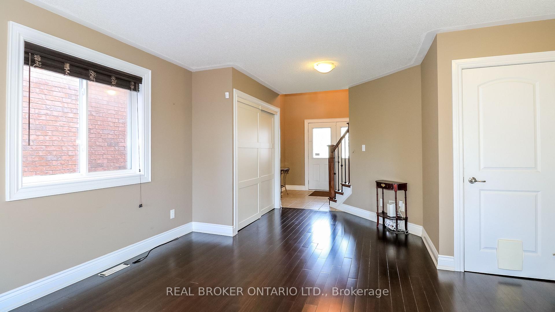Photo 6 of 2202 Batters Loop, Innisfil, Alcona — HOMEH