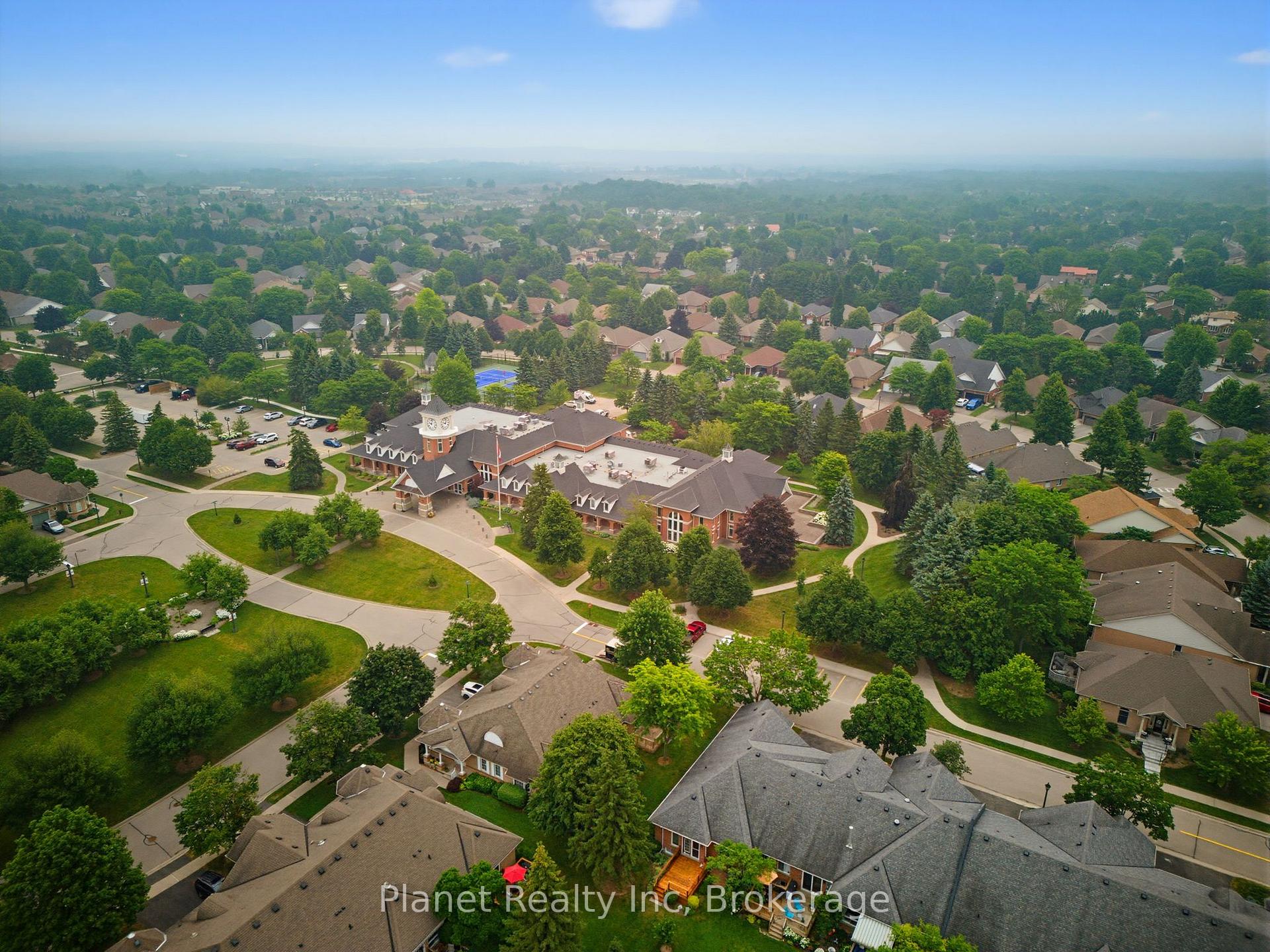 Photo 29 of 10 White Pine Way Walk, Guelph, Village By The Arboretum — HOMEH