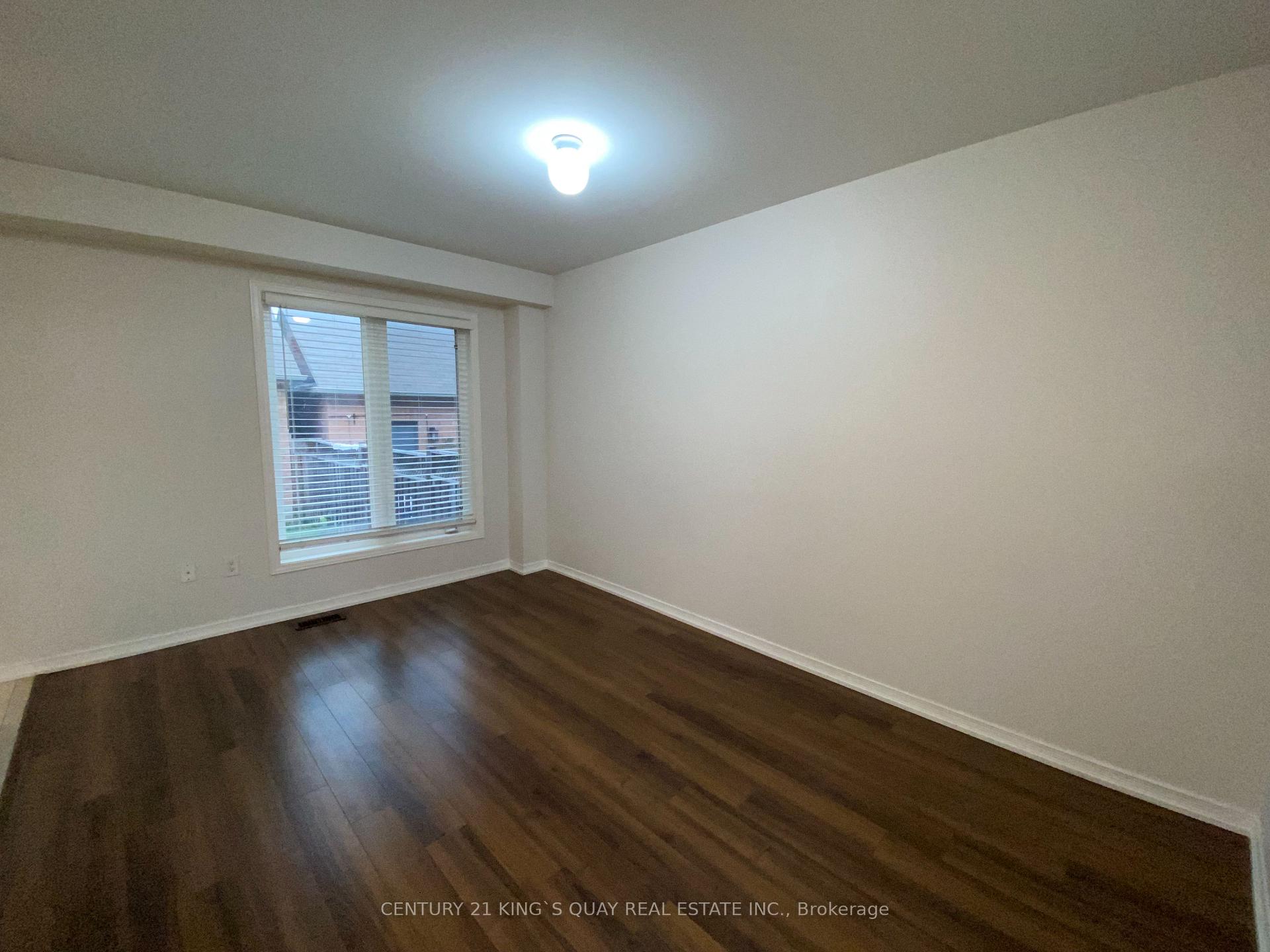 Photo 5 of 1102 Bur Oak Avenue, Markham, Wismer — HOMEH