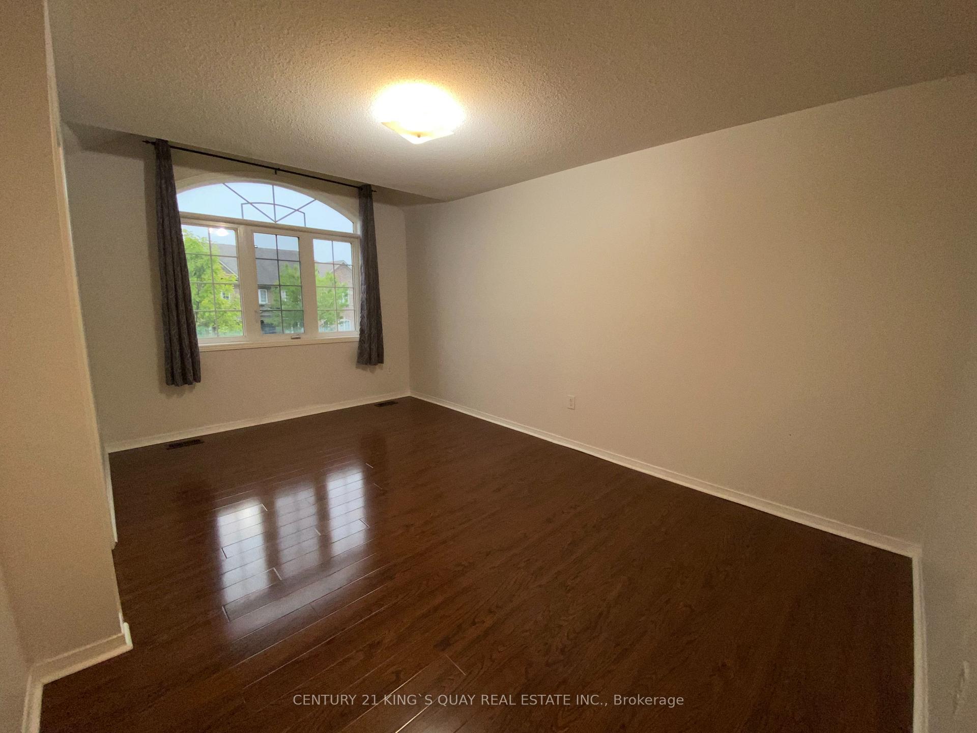 Photo 10 of 1102 Bur Oak Avenue, Markham, Wismer — HOMEH