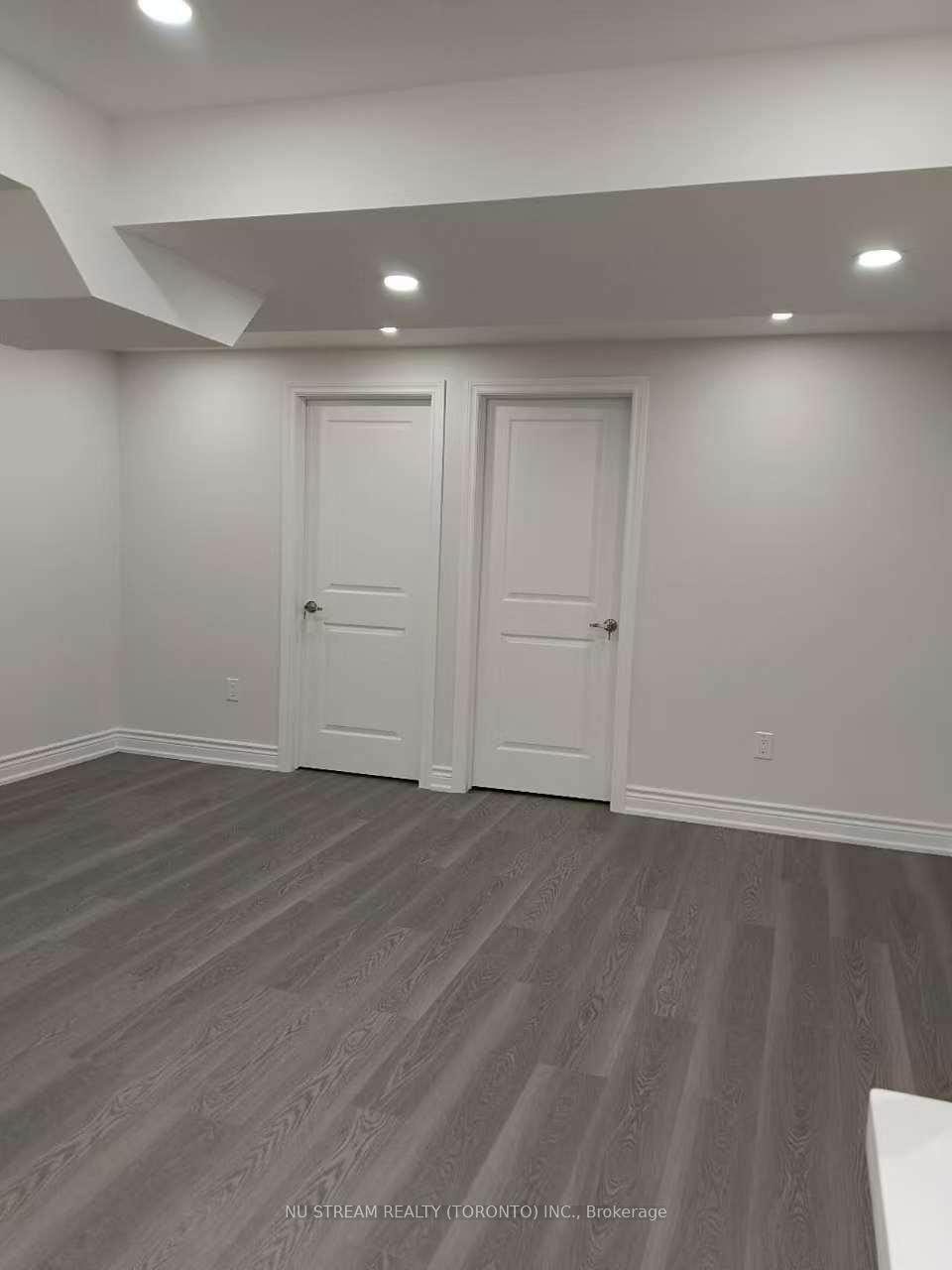 Photo 2 of 17 Trailsbrook Terrace, Markham, Wismer — HOMEH