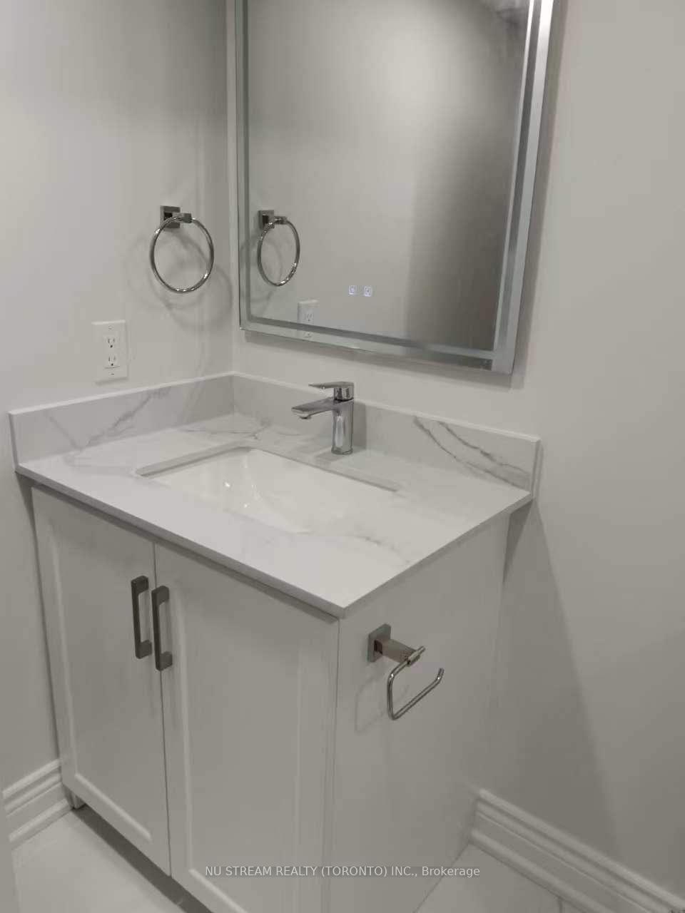 Photo 4 of 17 Trailsbrook Terrace, Markham, Wismer — HOMEH