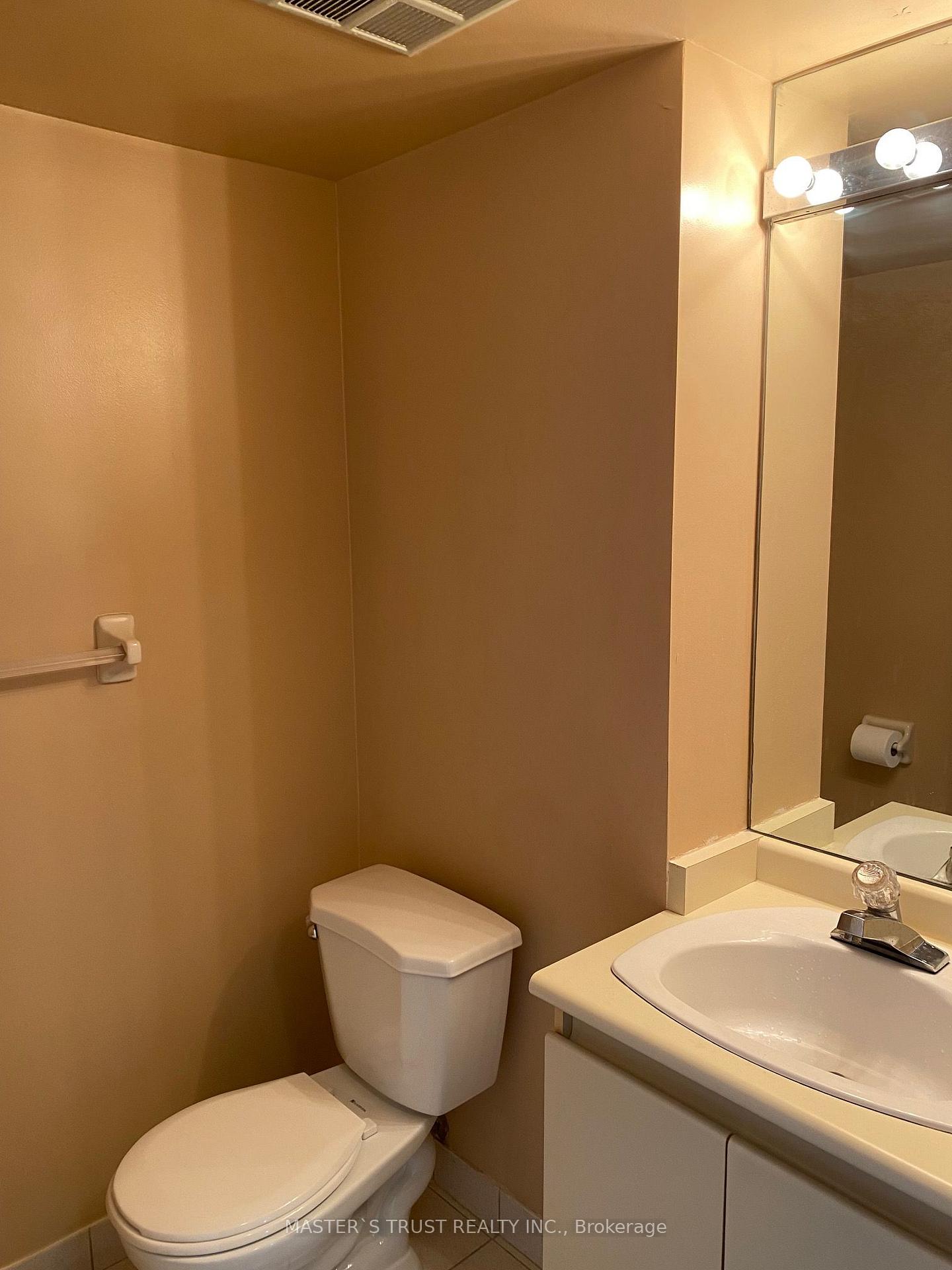 Photo 11 of Unit 1410, 736 Bay Street, Toronto, Bay Street Corridor — HOMEH