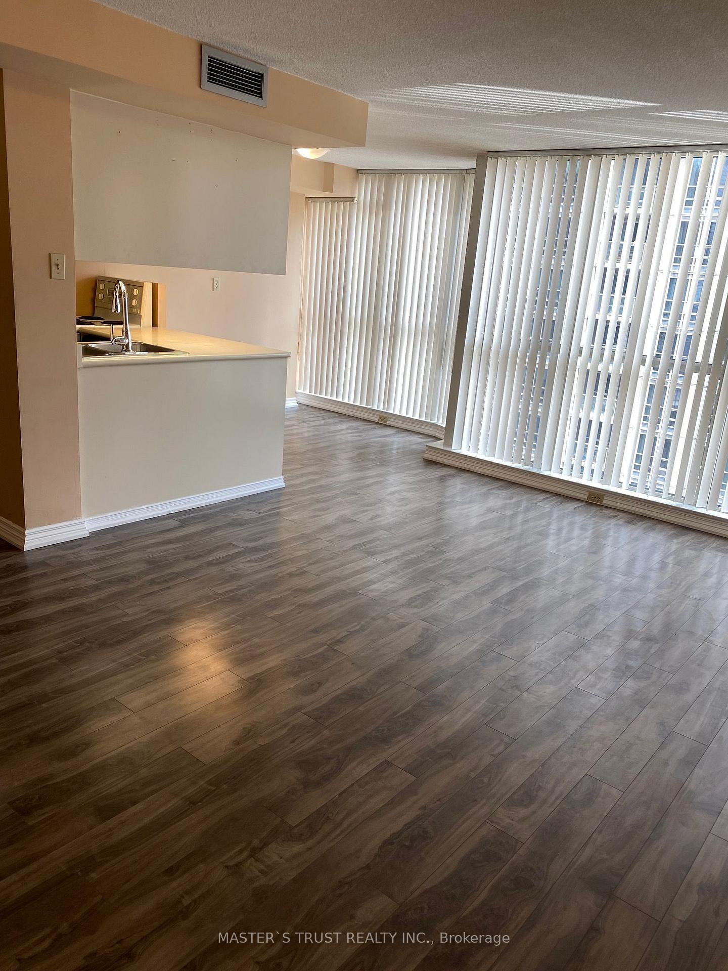 Photo 15 of Unit 1410, 736 Bay Street, Toronto, Bay Street Corridor — HOMEH