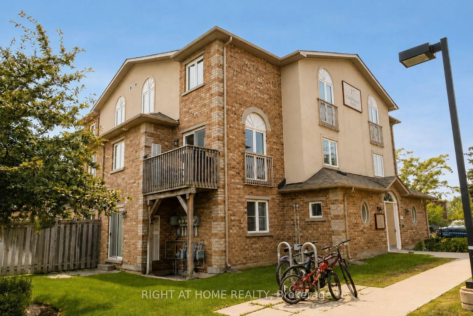 Photo 1 of Unit 2, 17 Cheltenham Road, Barrie, Georgian Drive — HOMEH