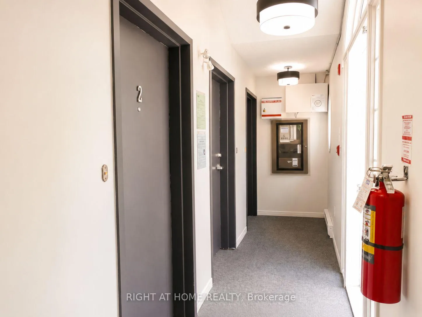 Photo 3 of Unit 2, 17 Cheltenham Road, Barrie, Georgian Drive — HOMEH