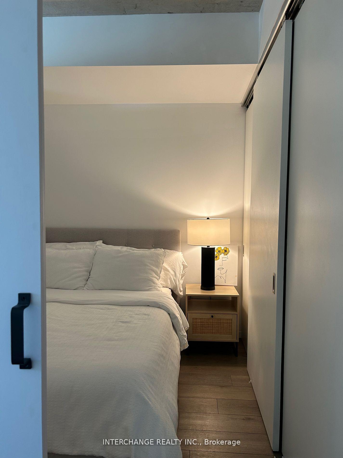 Photo 10 of Unit 411, 21 Lawren Harris Square, Toronto, Waterfront Communities — HOMEH