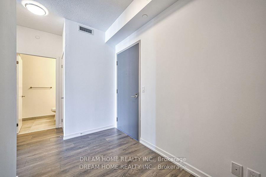 Photo 3 of Unit 2004, 32 forest manor Road, North York, Henry Farm — HOMEH
