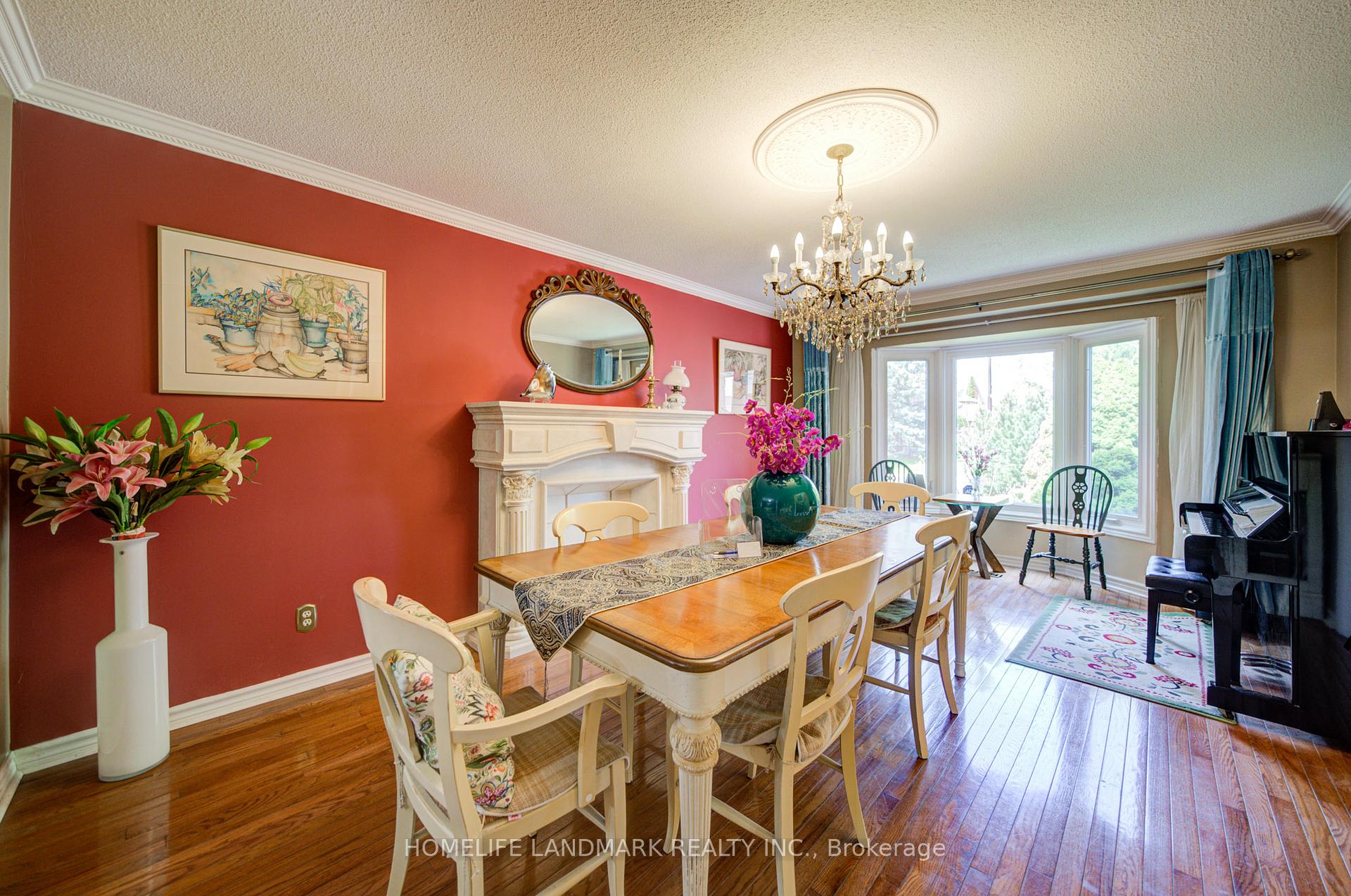 Photo 8 of 375 Manhattan Drive, Markham, Markville — HOMEH