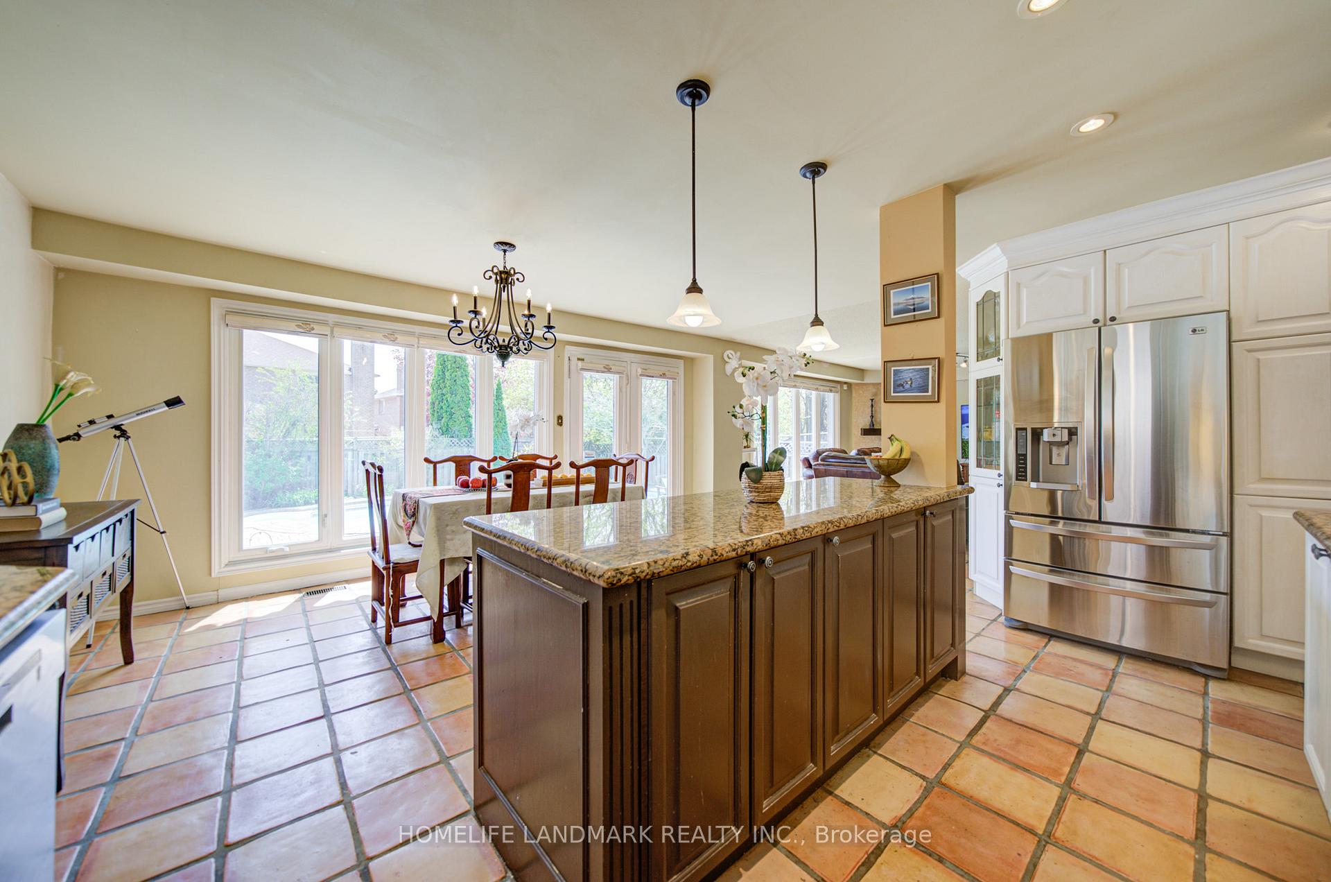 Photo 17 of 375 Manhattan Drive, Markham, Markville — HOMEH