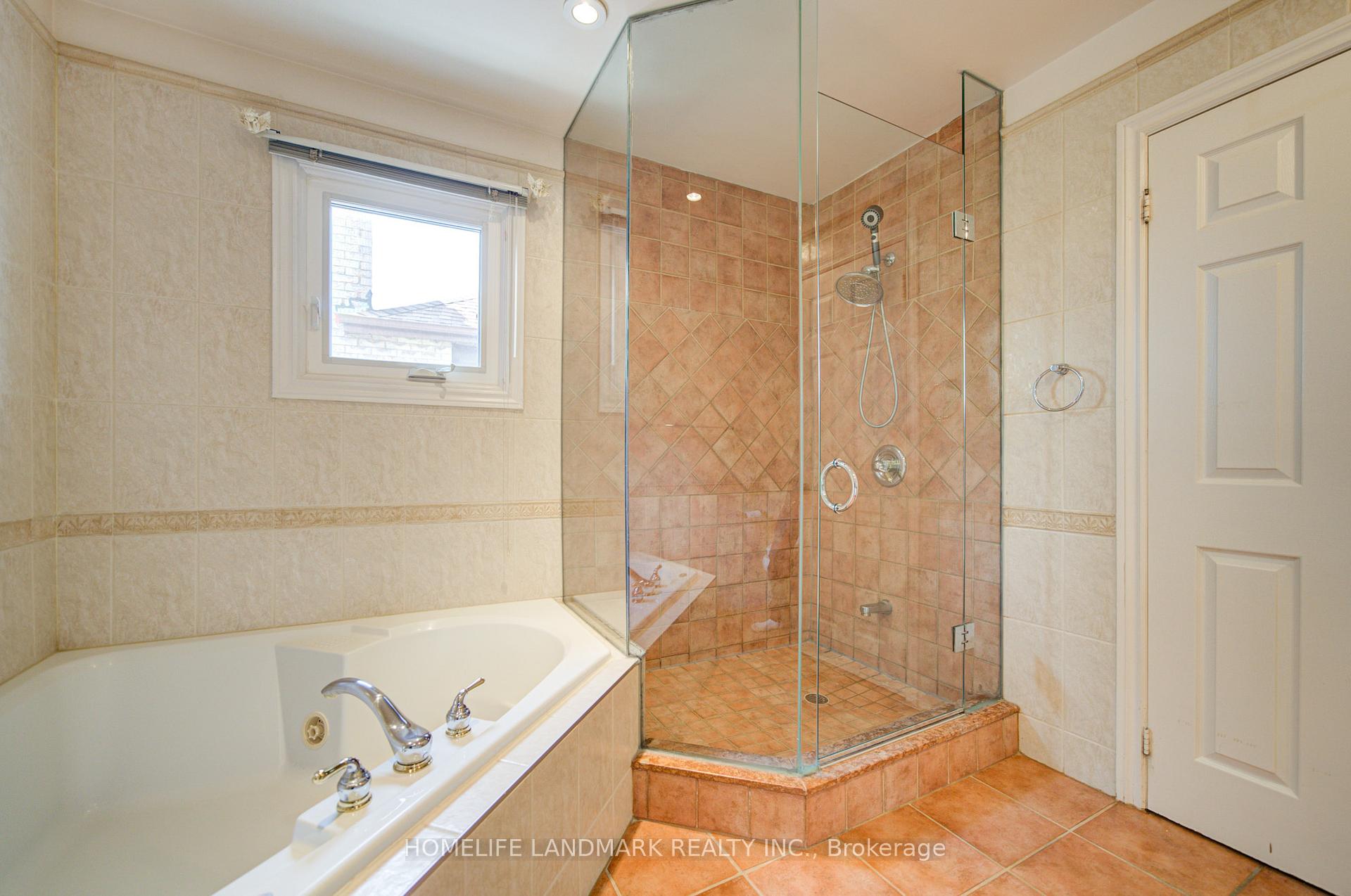 Photo 31 of 375 Manhattan Drive, Markham, Markville — HOMEH