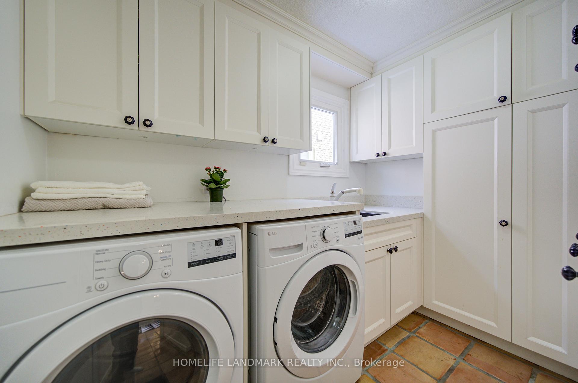 Photo 37 of 375 Manhattan Drive, Markham, Markville — HOMEH