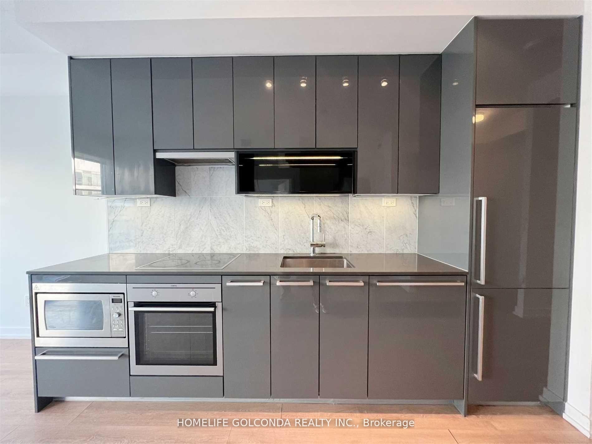 Photo 3 of Unit 3909, 115 Mcmahon Drive, North York, Bayview Village — HOMEH
