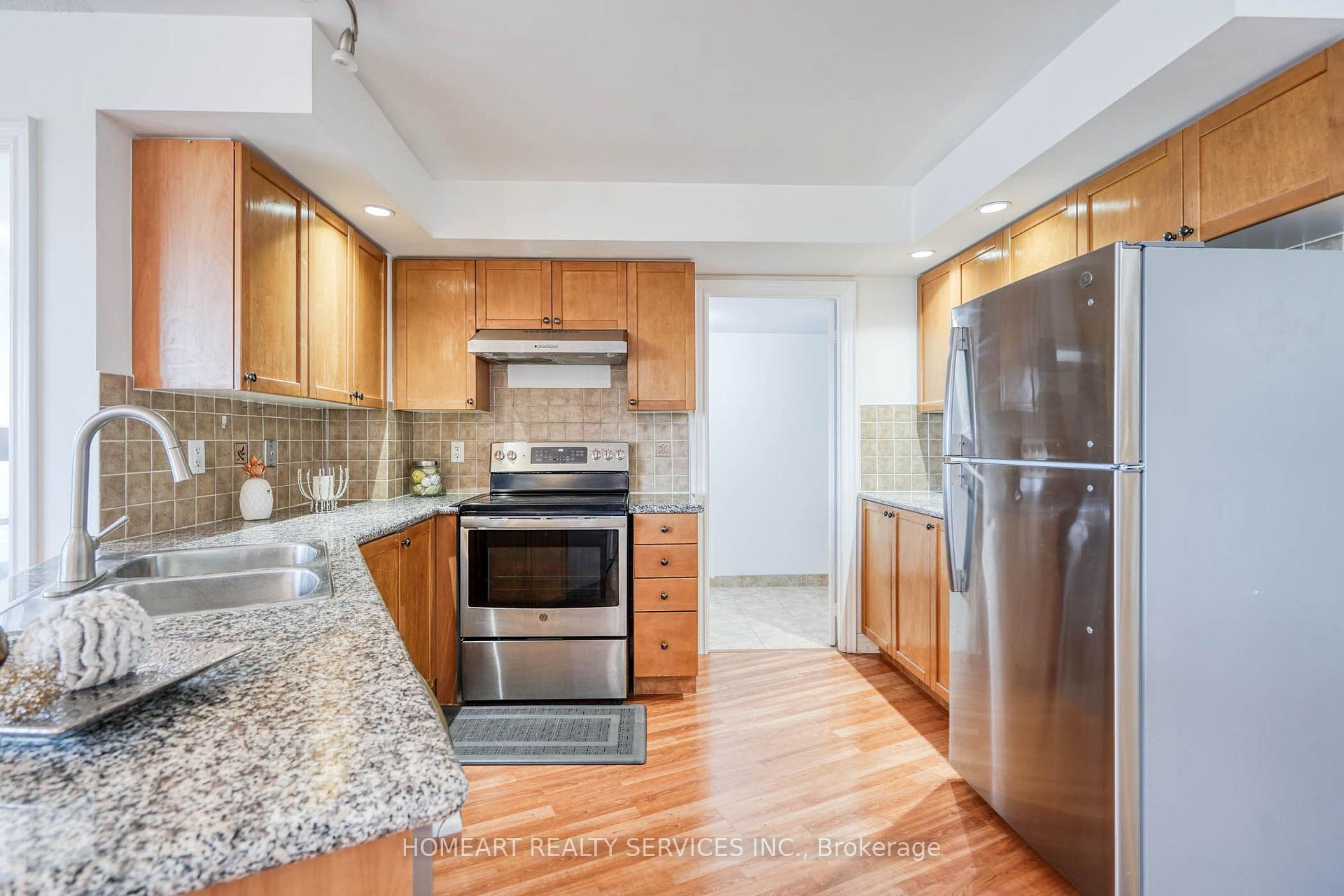 Photo 8 of Unit 722, 33 Cox Boulevard, Markham, Unionville — HOMEH