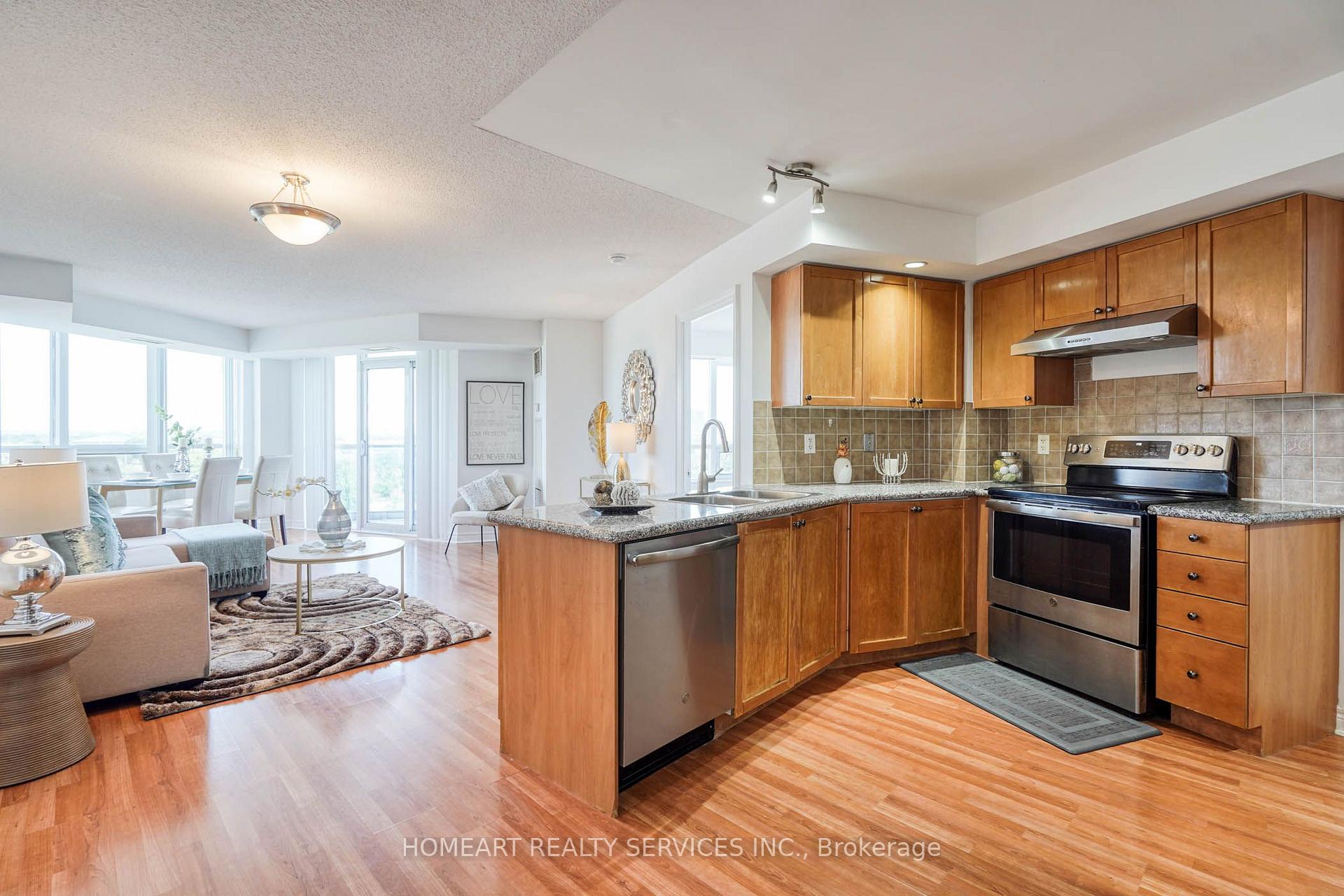 Photo 10 of Unit 722, 33 Cox Boulevard, Markham, Unionville — HOMEH