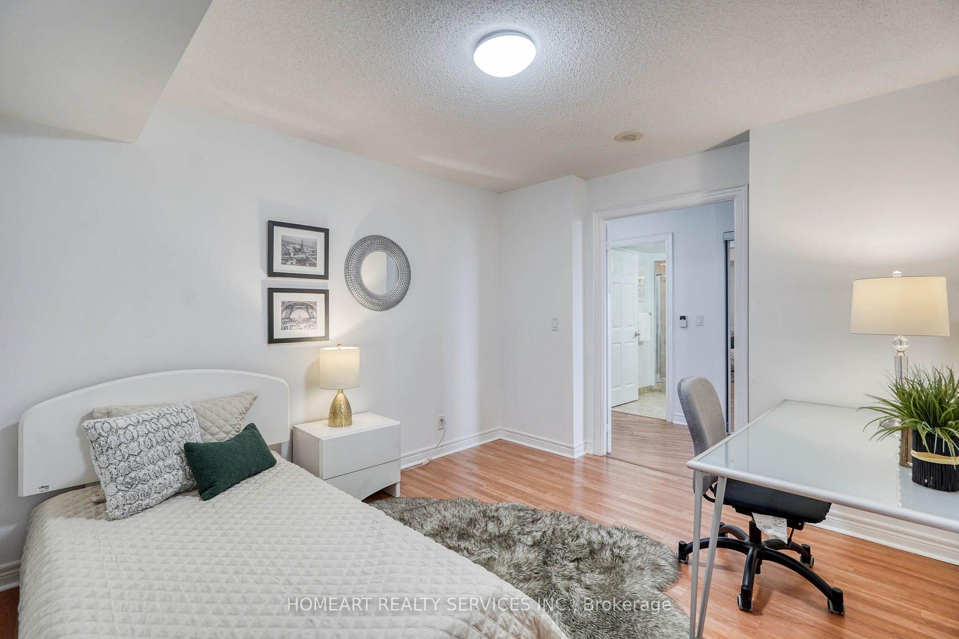 Photo 15 of Unit 722, 33 Cox Boulevard, Markham, Unionville — HOMEH