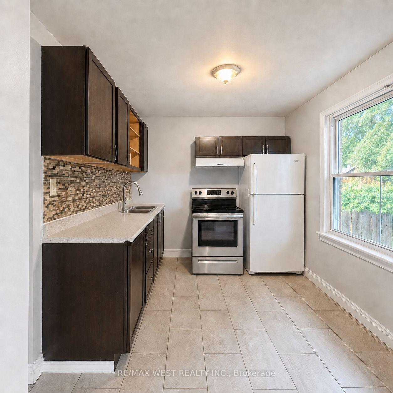 Photo 20 of Unit Main & 2nd, 53 Shadyside Avenue, Hamilton, Burkholme — HOMEH