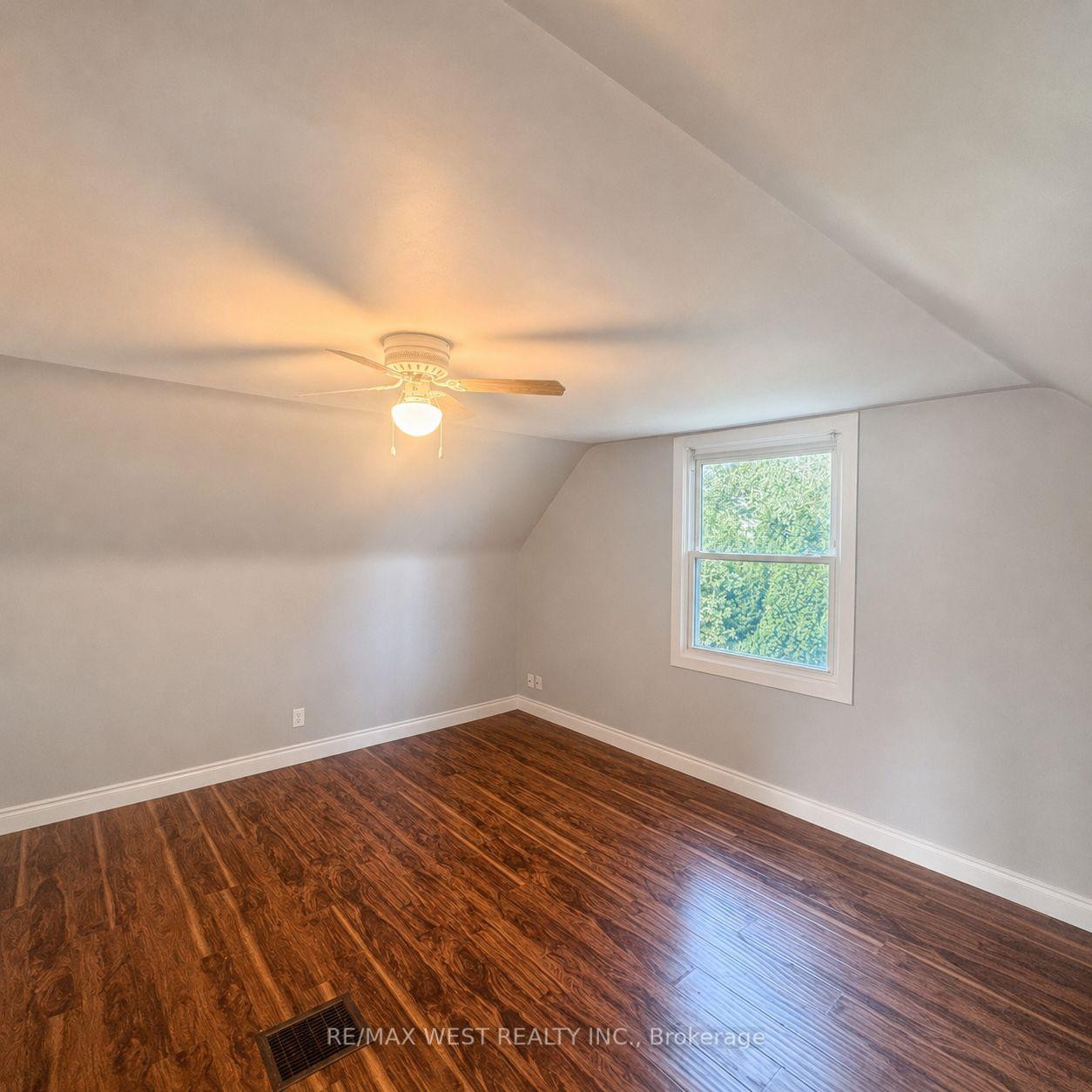 Photo 15 of Unit Main & 2nd, 53 Shadyside Avenue, Hamilton, Burkholme — HOMEH