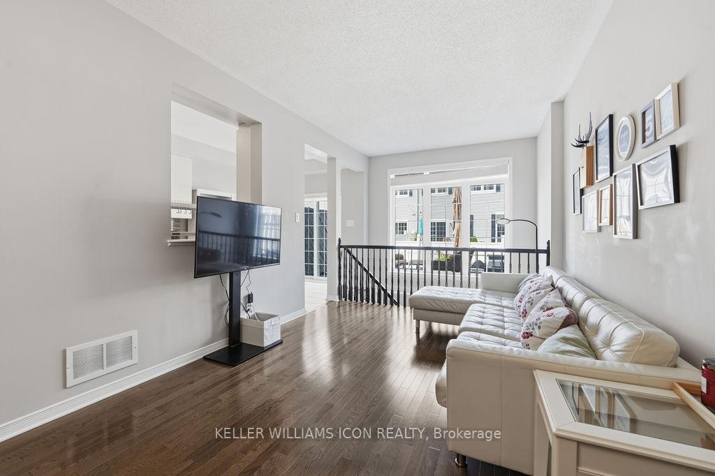 Photo 9 of 493 Ashbourne Crescent, Ottawa, Barrhaven - Stonebridge — HOMEH
