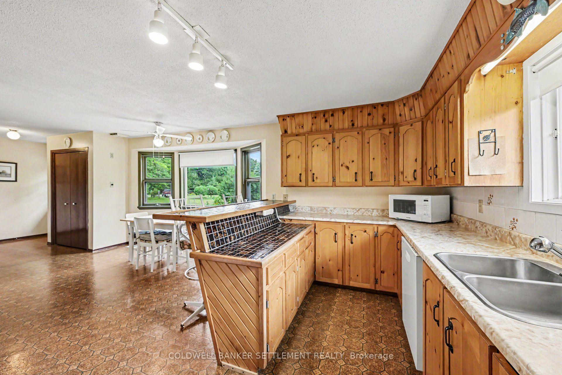 Photo 22 of 343 Ennis Road, Tay Valley, Bathurst/Burgess & Sherbrooke (Bathurst) Twp — HOMEH