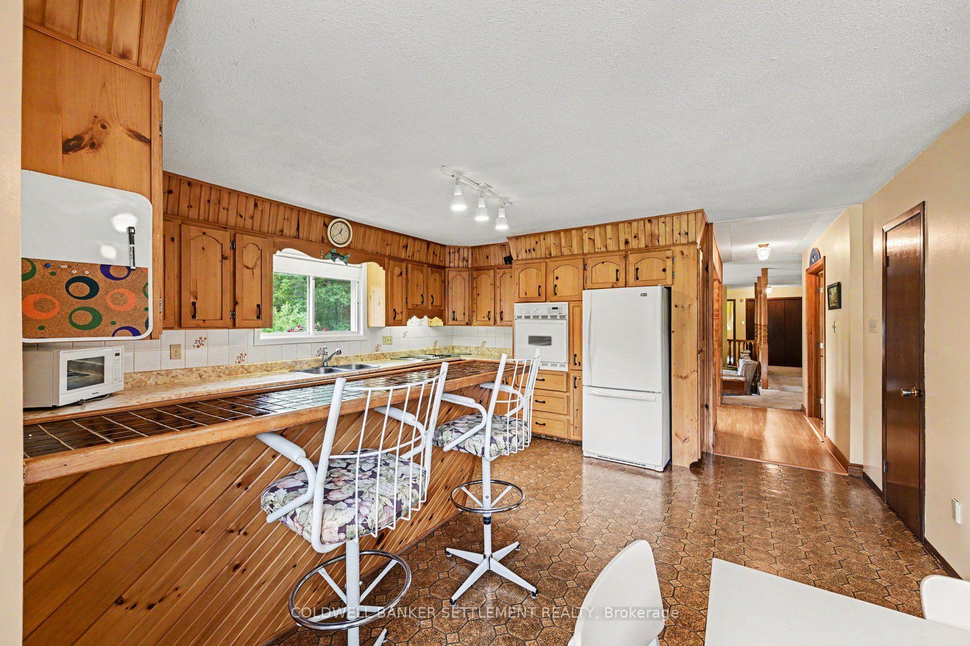 Photo 23 of 343 Ennis Road, Tay Valley, Bathurst/Burgess & Sherbrooke (Bathurst) Twp — HOMEH