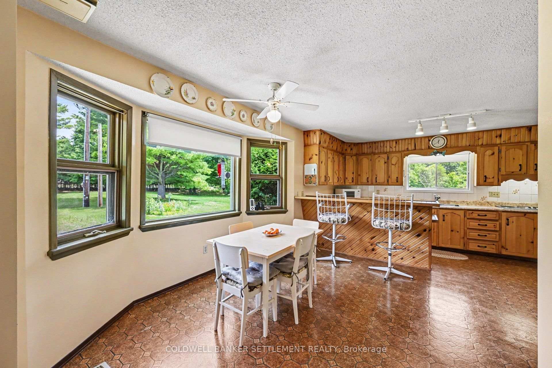 Photo 25 of 343 Ennis Road, Tay Valley, Bathurst/Burgess & Sherbrooke (Bathurst) Twp — HOMEH