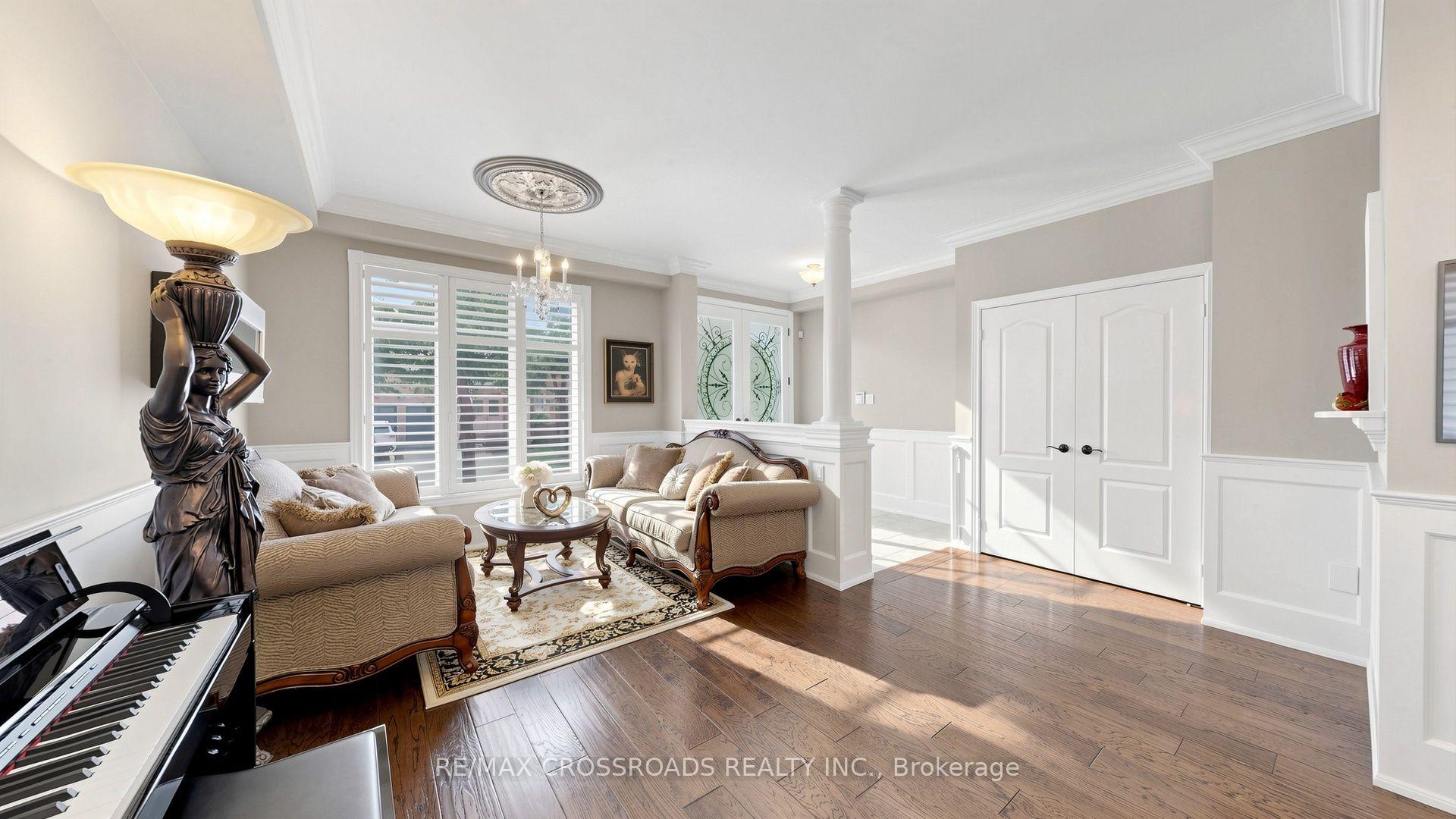 Photo 3 of 22 Bartlett Road, Markham, Cachet — HOMEH