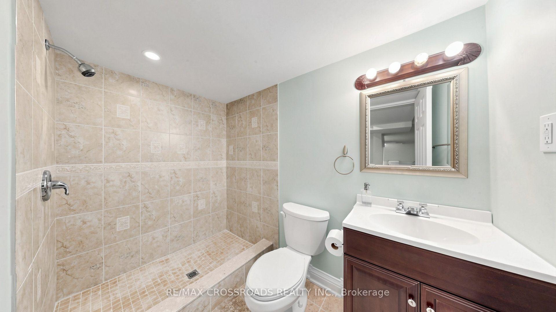 Photo 38 of 22 Bartlett Road, Markham, Cachet — HOMEH