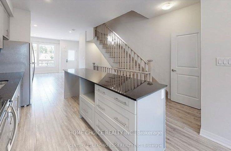 Photo 5 of 1628 Pleasure Valley Path, Oshawa, Samac — HOMEH