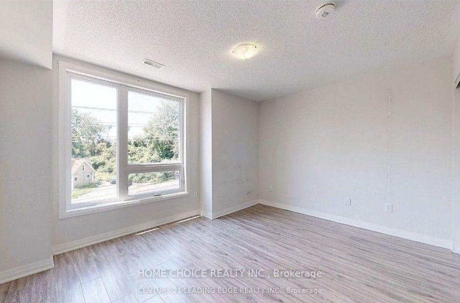 Photo 9 of 1628 Pleasure Valley Path, Oshawa, Samac — HOMEH