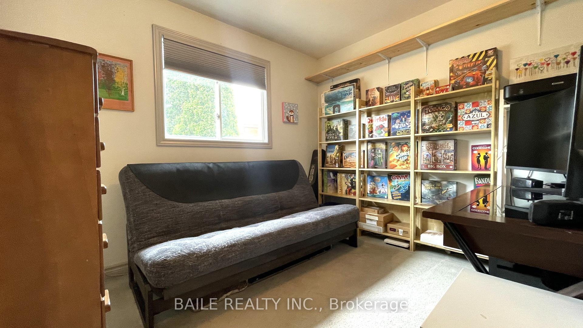 Photo 13 of 517 Mc Gregor St Street, Warwick, Watford — HOMEH