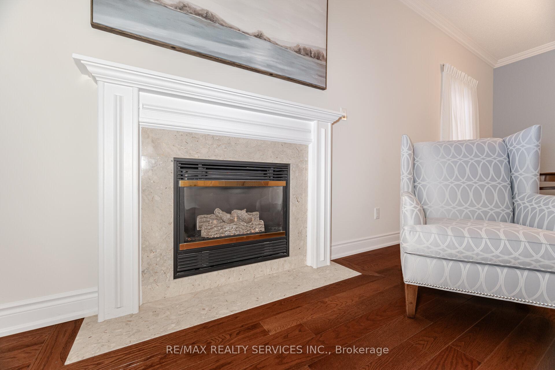 Photo 9 of 3 Tuscany Lane, Brampton, Sandringham-Wellington — HOMEH