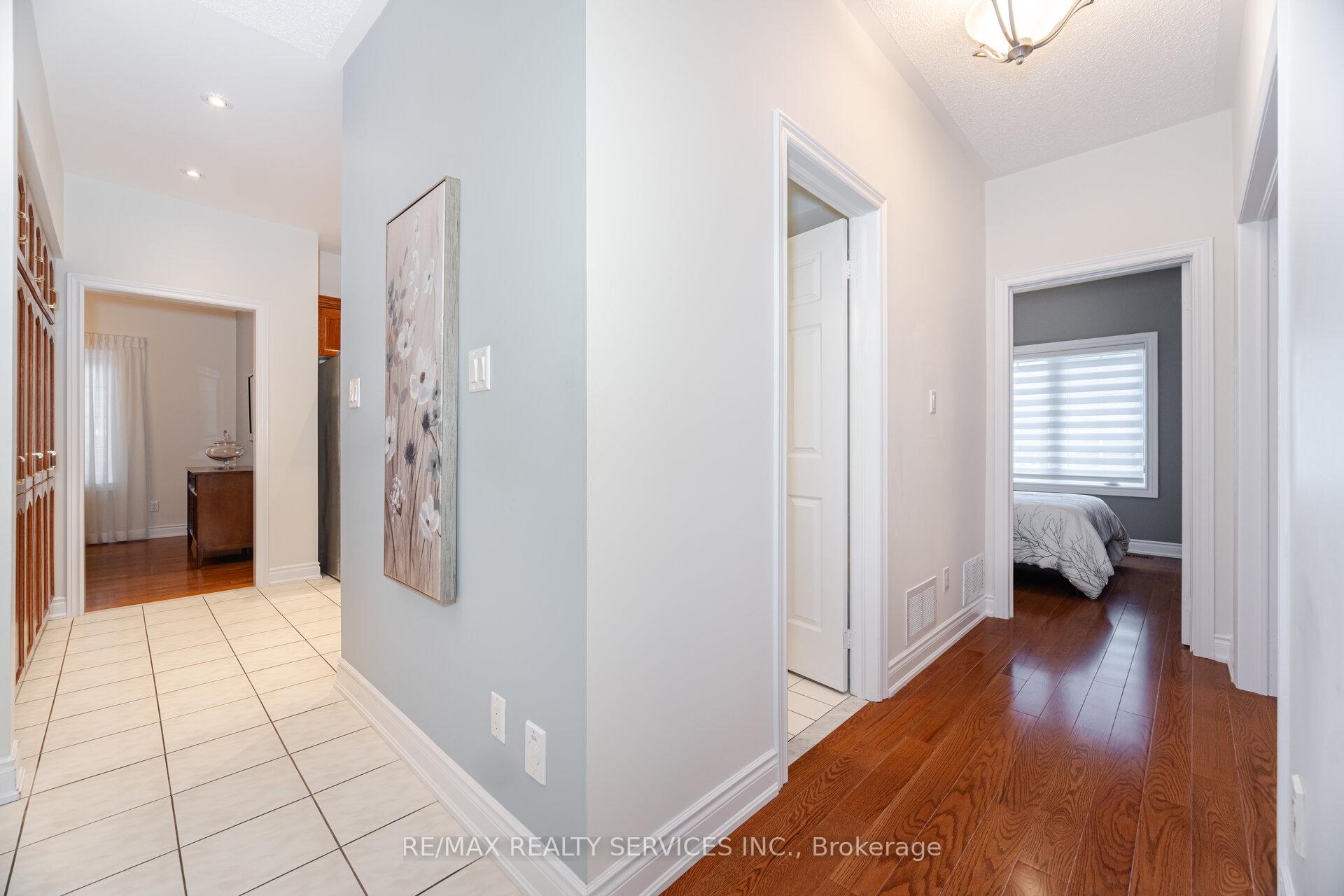 Photo 24 of 3 Tuscany Lane, Brampton, Sandringham-Wellington — HOMEH