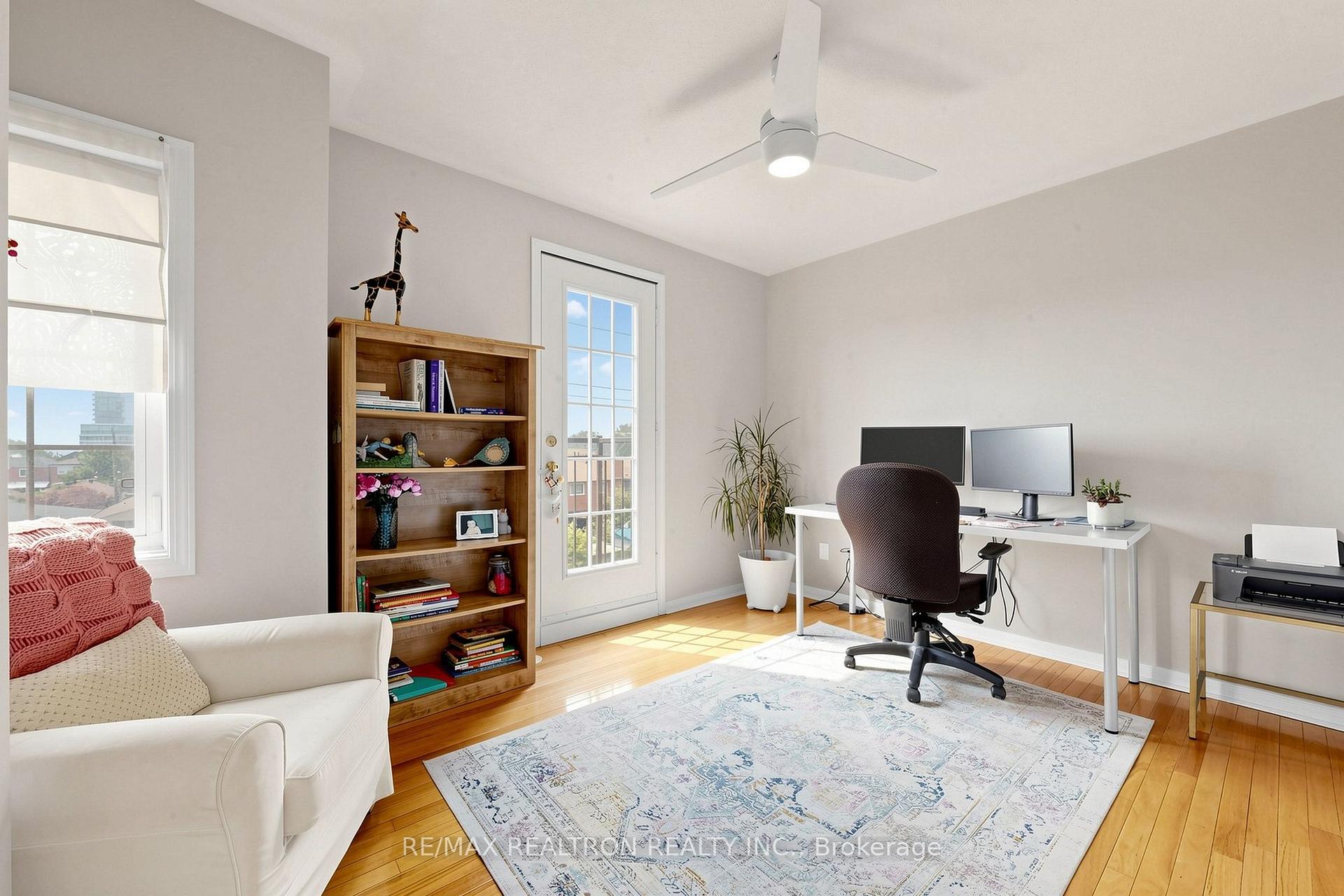 Photo 14 of 45 Beograd Gardens, North York, Briar Hill-Belgravia — HOMEH