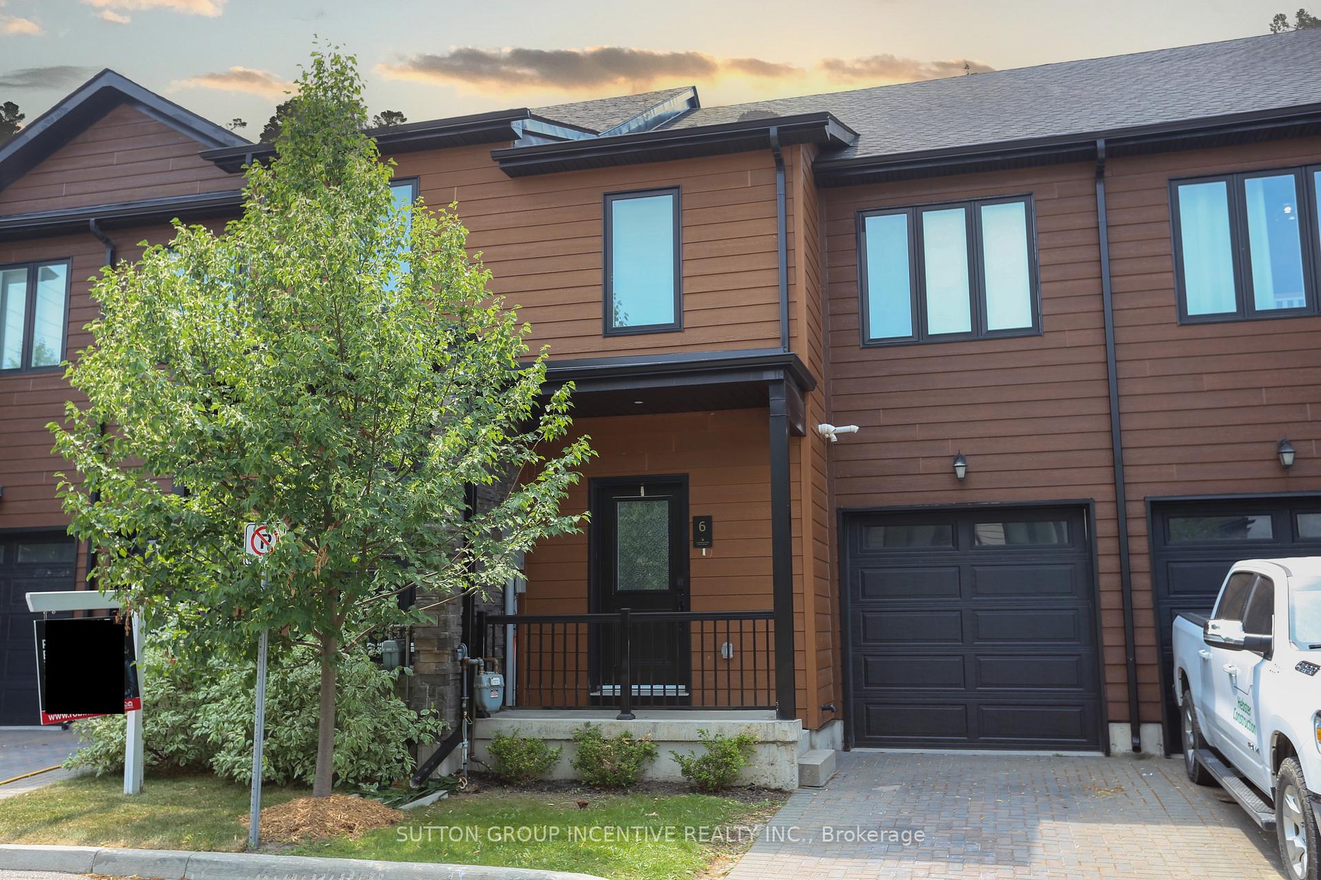 Photo 2 of 6 Stonehart Lane, Barrie, East Bayfield — HOMEH