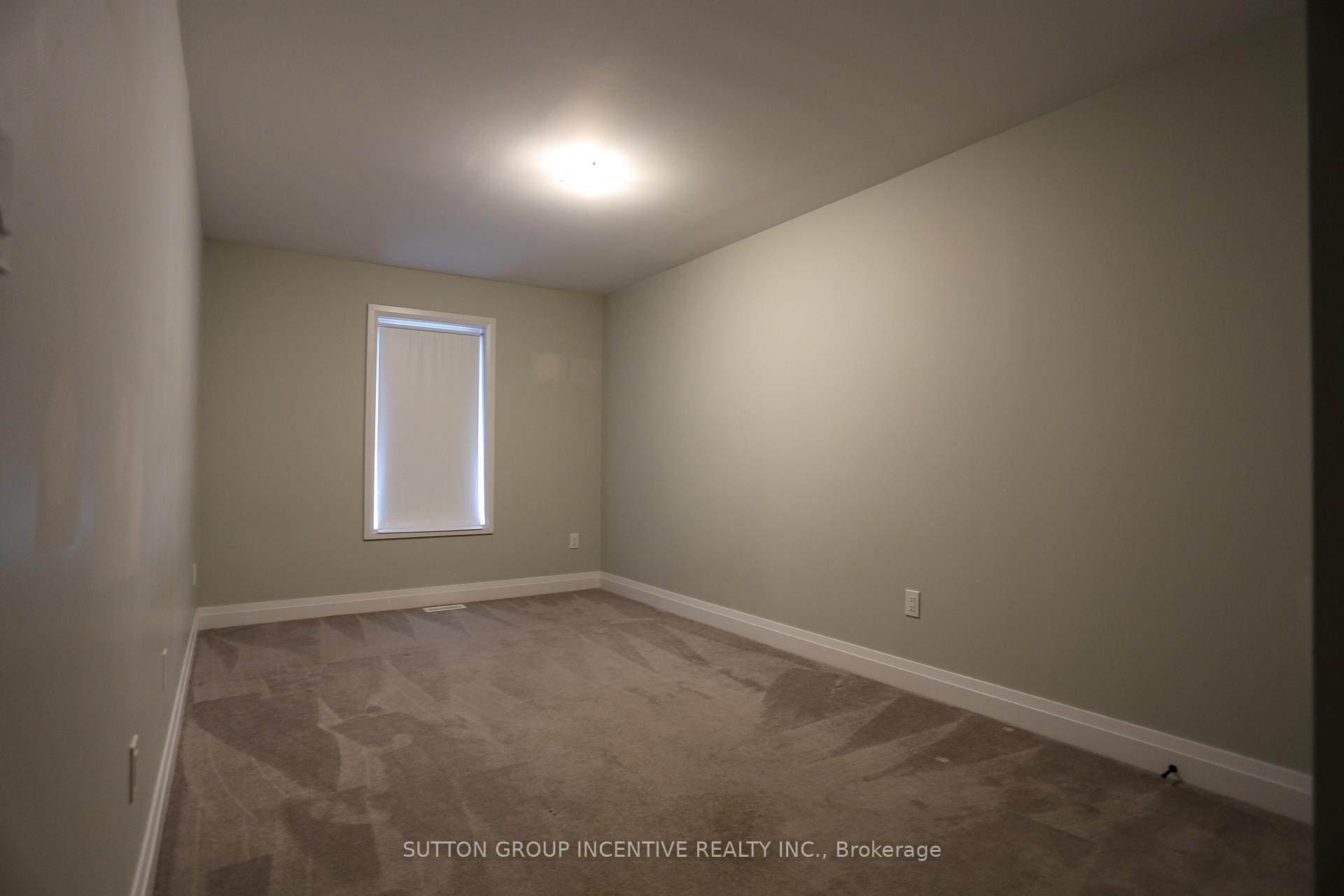Photo 16 of 6 Stonehart Lane, Barrie, East Bayfield — HOMEH