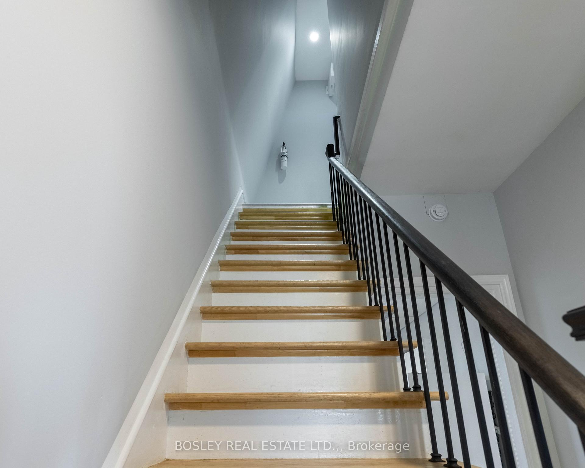 Photo 17 of 4466 Fourth Avenue, Niagara Falls, Downtown — HOMEH
