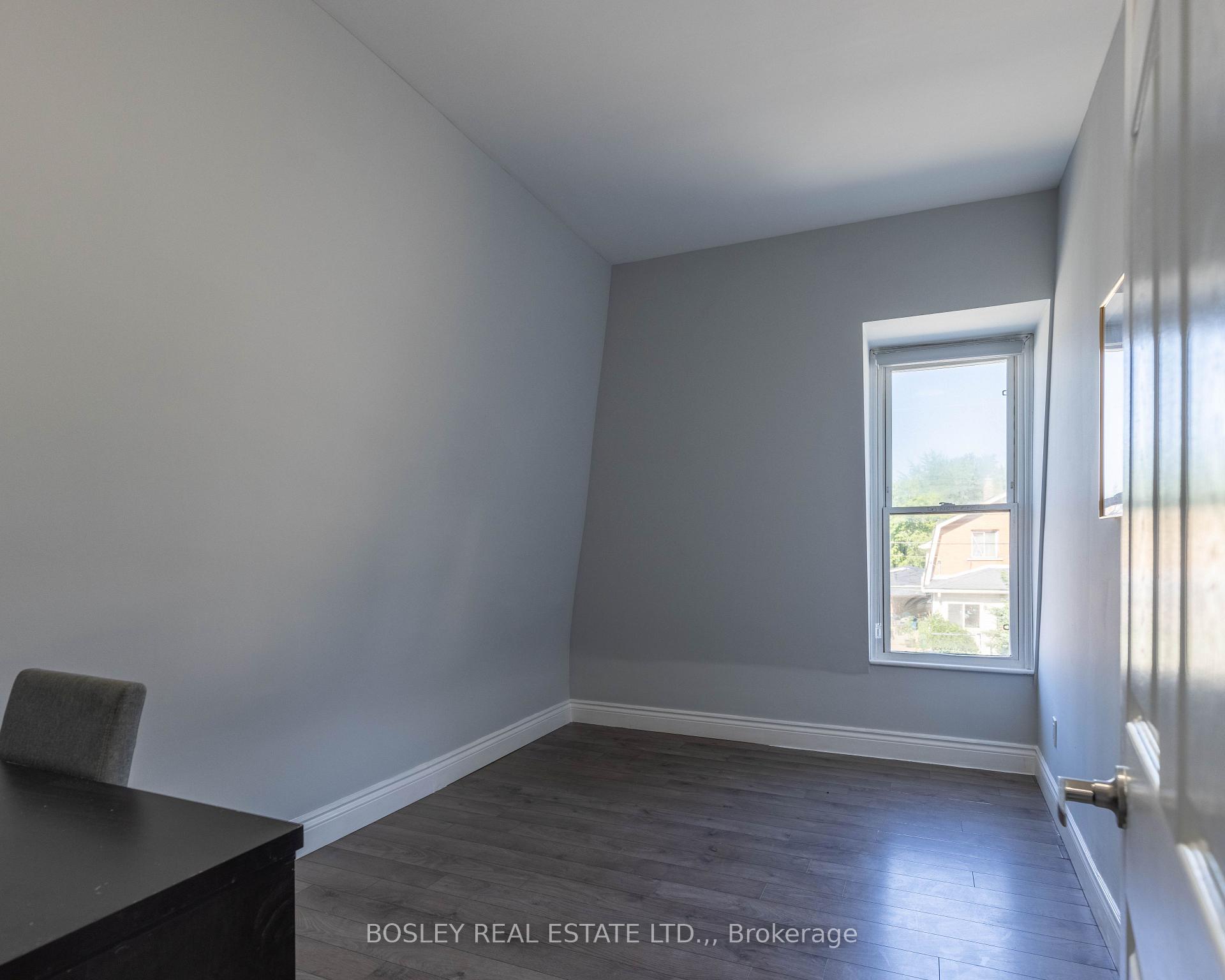 Photo 20 of 4466 Fourth Avenue, Niagara Falls, Downtown — HOMEH