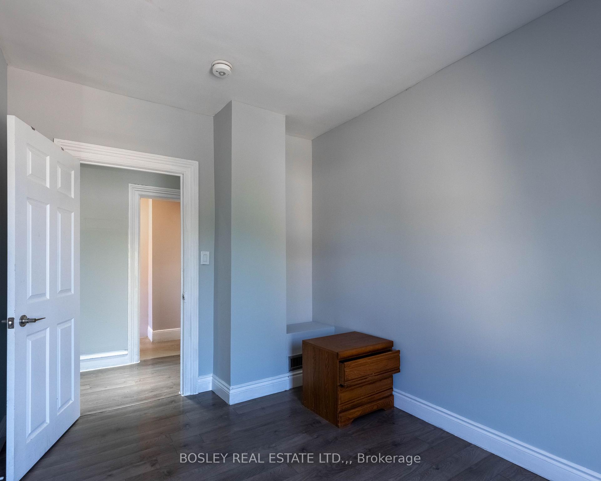 Photo 25 of 4466 Fourth Avenue, Niagara Falls, Downtown — HOMEH