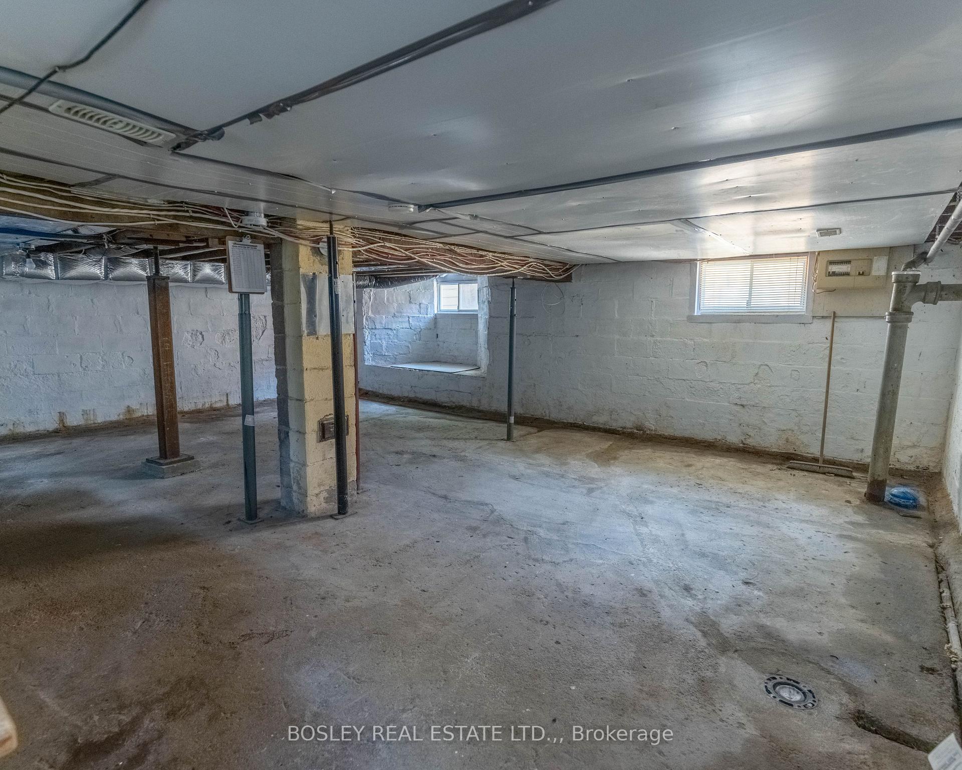 Photo 29 of 4466 Fourth Avenue, Niagara Falls, Downtown — HOMEH