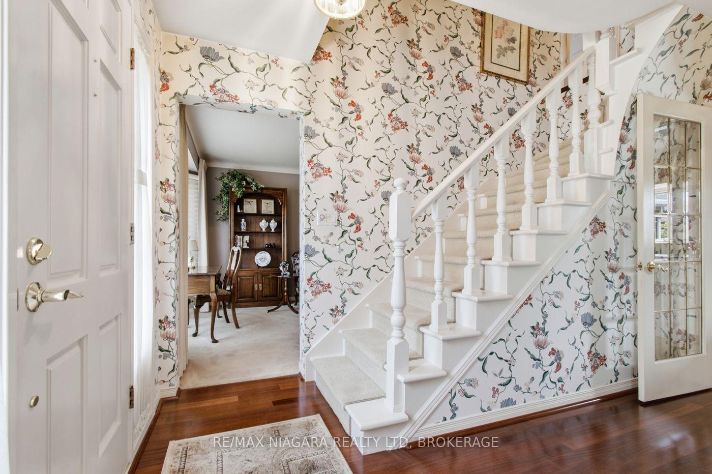Photo 2 of 82 Lakeshore Road, St. Catharines, Lakeport — HOMEH