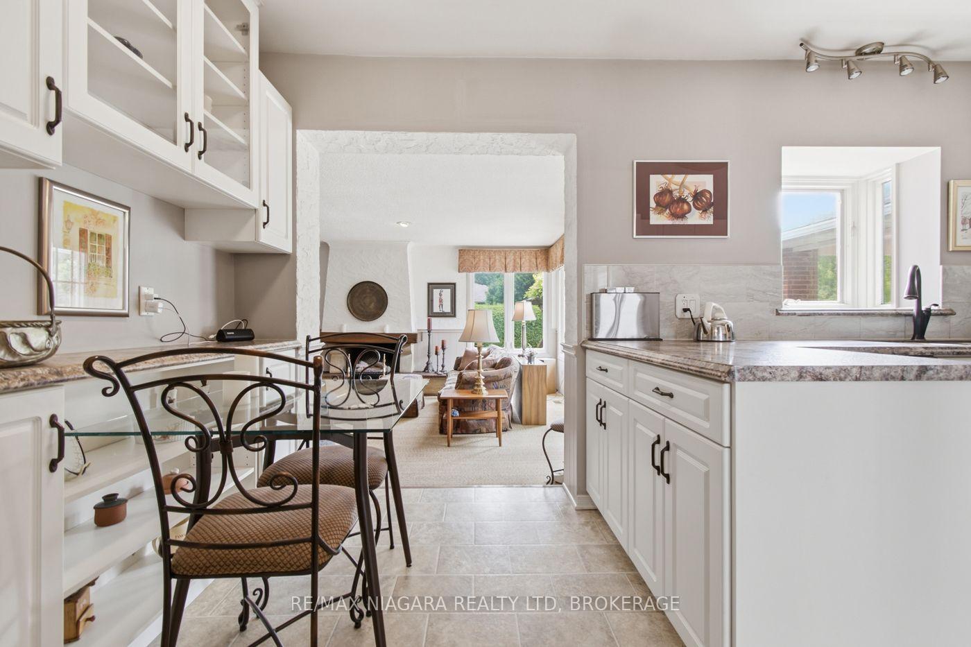 Photo 7 of 82 Lakeshore Road, St. Catharines, Lakeport — HOMEH