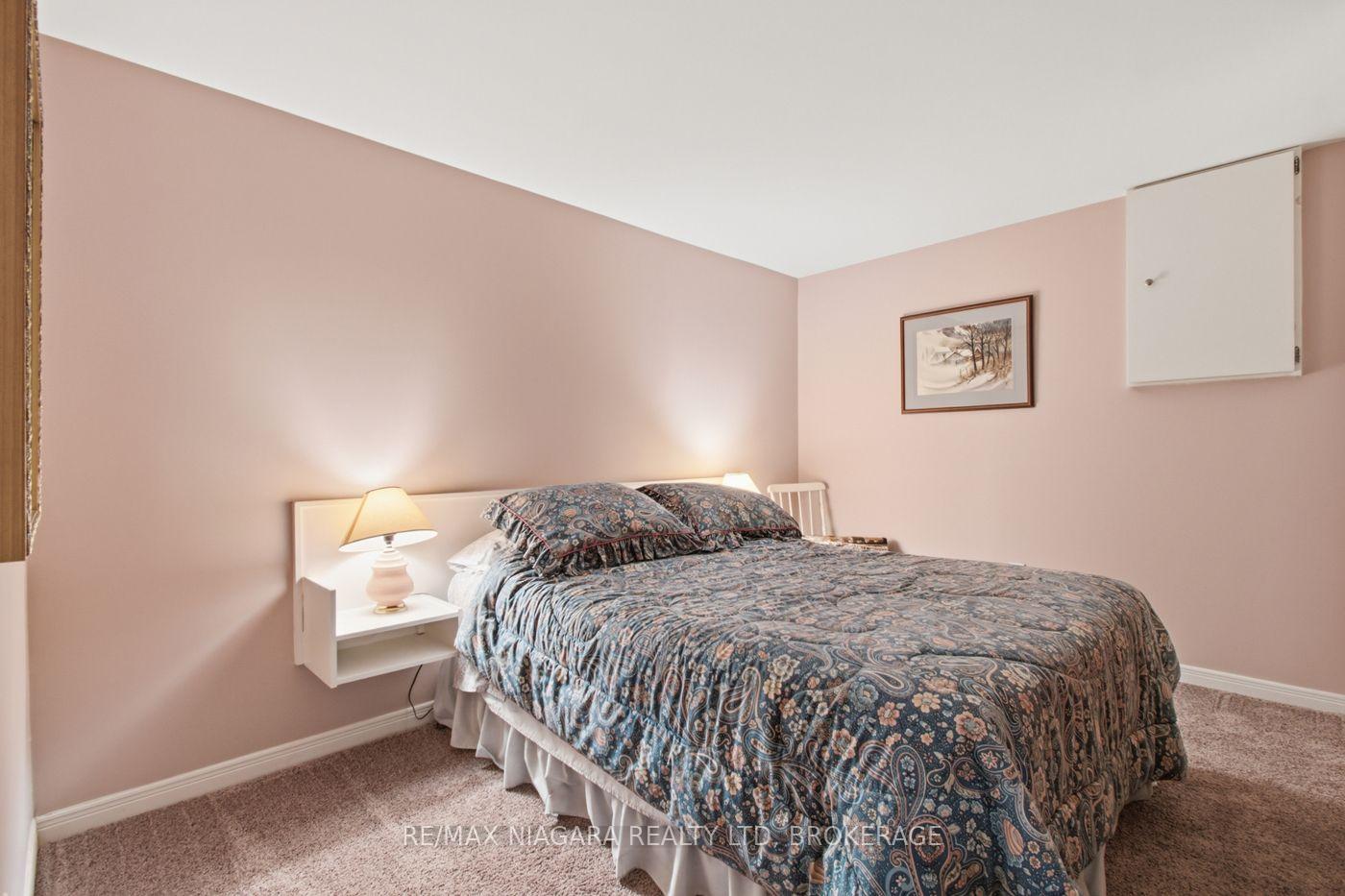 Photo 21 of 82 Lakeshore Road, St. Catharines, Lakeport — HOMEH