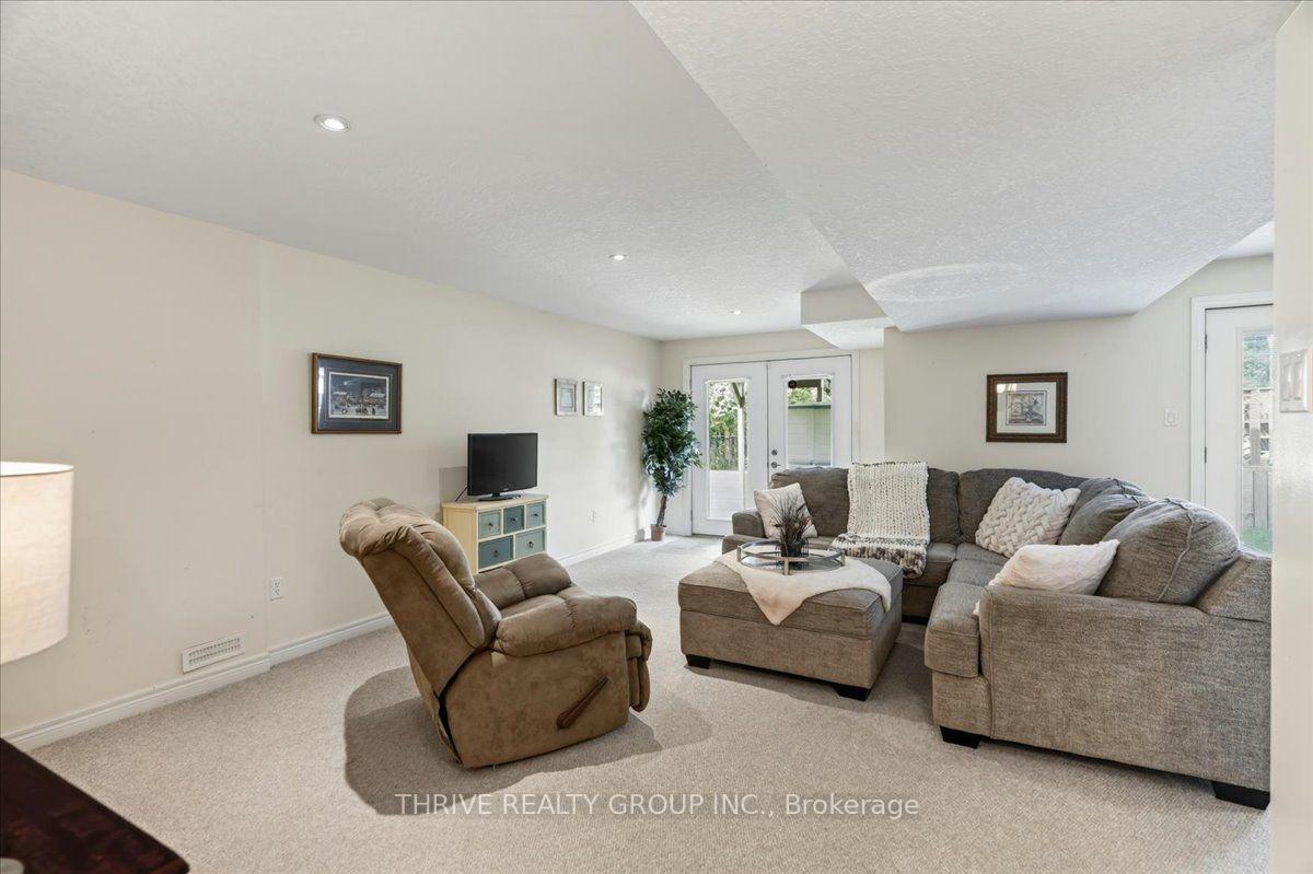 Photo 31 of 1571 Blackmaple Crescent, London, East A — HOMEH