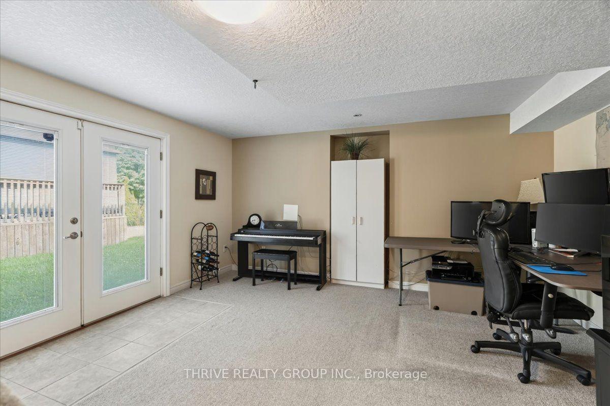 Photo 33 of 1571 Blackmaple Crescent, London, East A — HOMEH