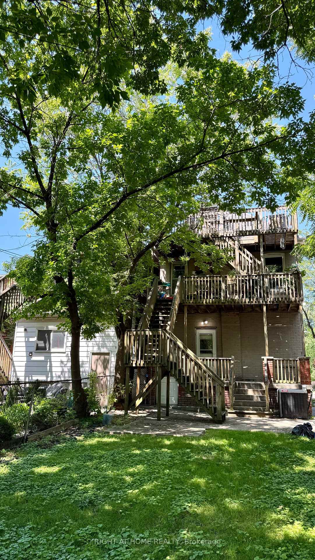 Photo 3 of 317 Queen Street S, Hamilton, Durand — HOMEH