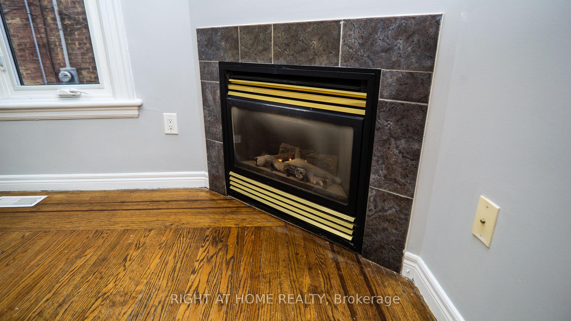 Photo 5 of 317 Queen Street S, Hamilton, Durand — HOMEH