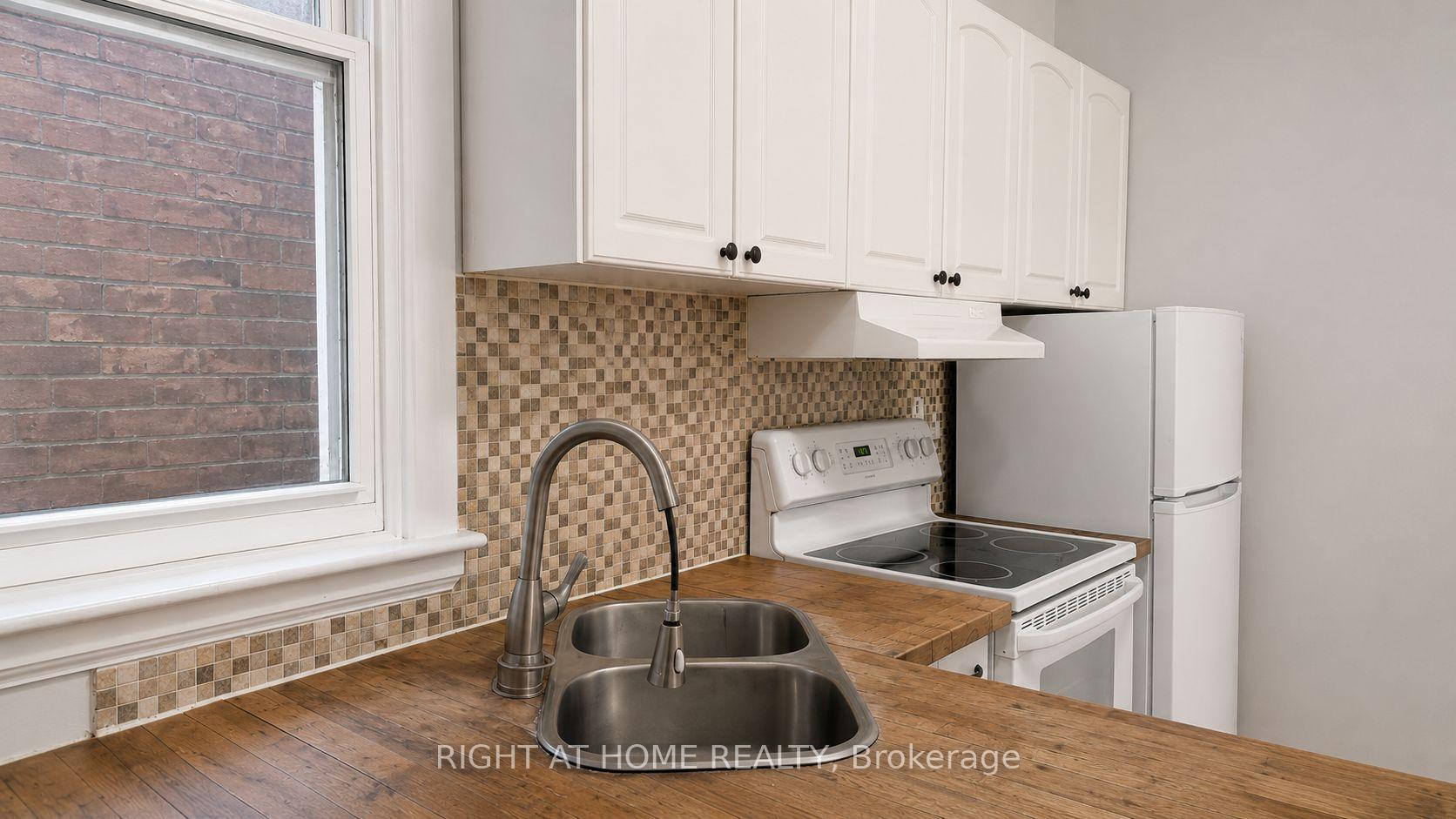 Photo 8 of 317 Queen Street S, Hamilton, Durand — HOMEH