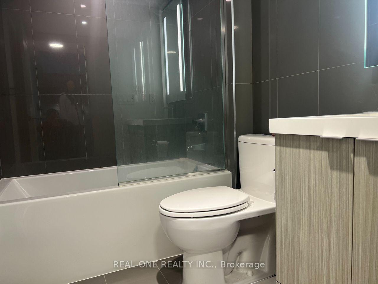 Photo 11 of Unit 1806, 575 Bloor Street E, Toronto, North St. James Town — HOMEH