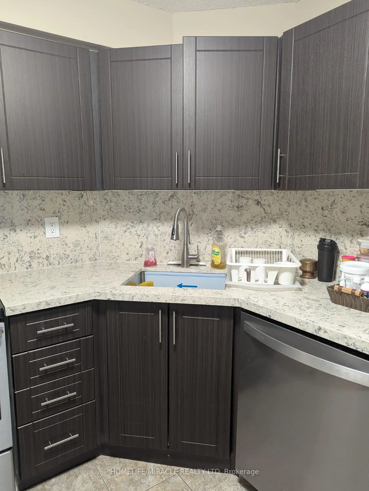 Photo 4 of Unit 1108, 41 Markbrook Lane, Etobicoke, Mount Olive-Silverstone-Jamestown — HOMEH